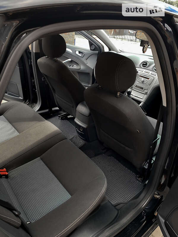 Седан Ford Mondeo 2010 в Черкассах