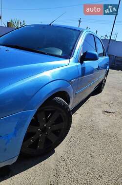 Лифтбек Ford Mondeo 2002 в Черновцах