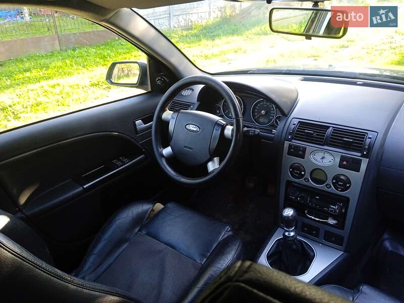 Ford Mondeo 2003