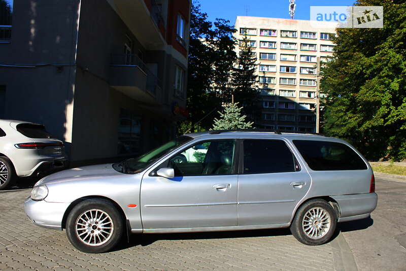 Универсал Ford Mondeo 2000 в Львове