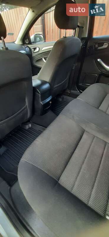 Лифтбек Ford Mondeo 2010 в Первомайске