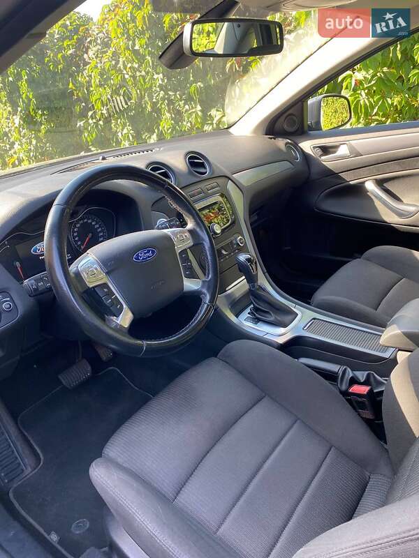 Седан Ford Mondeo 2013 в Києві