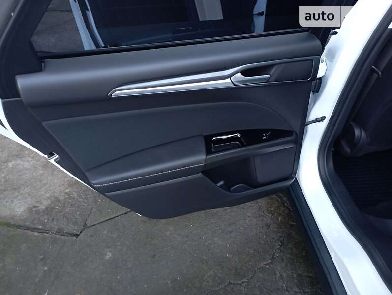 Ліфтбек Ford Mondeo 2017 в Смілі