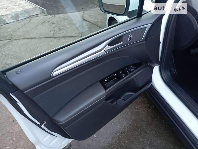 Ліфтбек Ford Mondeo 2017 в Смілі