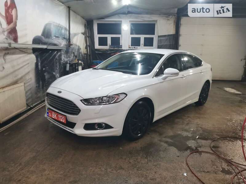 Седан Ford Mondeo 2019 в Львові