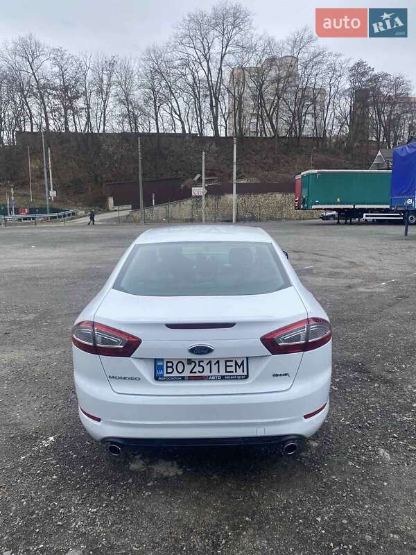 Седан Ford Mondeo 2011 в Тернополі