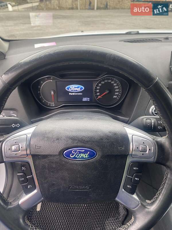 Седан Ford Mondeo 2011 в Тернополі