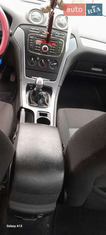 Седан Ford Mondeo 2011 в Киеве