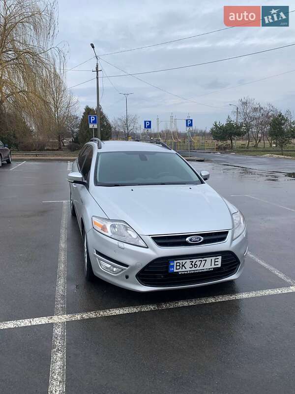 Универсал Ford Mondeo 2011 в Ровно