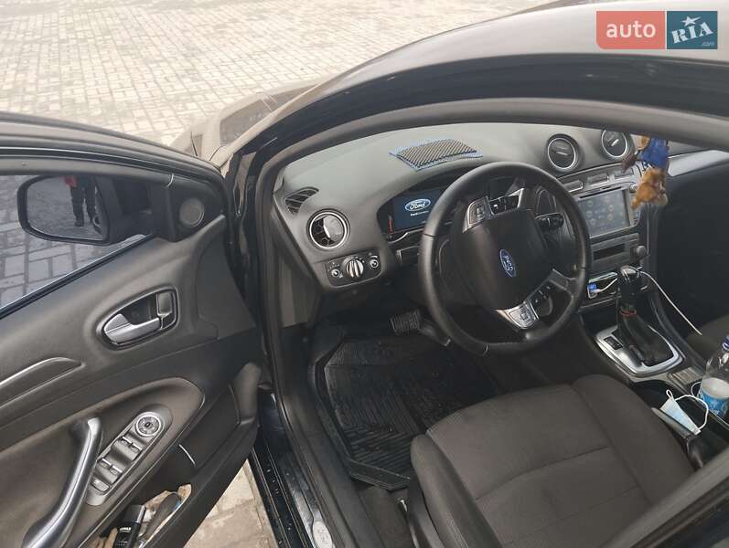 Седан Ford Mondeo 2010 в Золотоноше