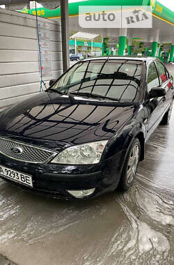 Седан Ford Mondeo 2005 в Киеве