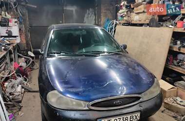 Лифтбек Ford Mondeo 1996 в Надворной