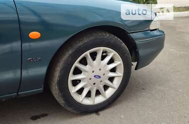 Универсал Ford Mondeo 1994 в Недригайлове