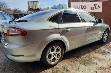 Лифтбек Ford Mondeo 2013 в Киеве