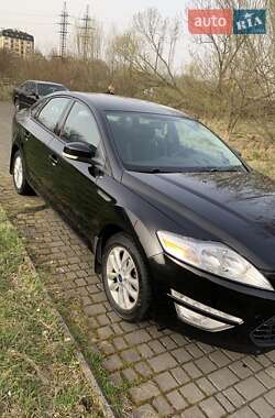 Седан Ford Mondeo 2012 в Львове