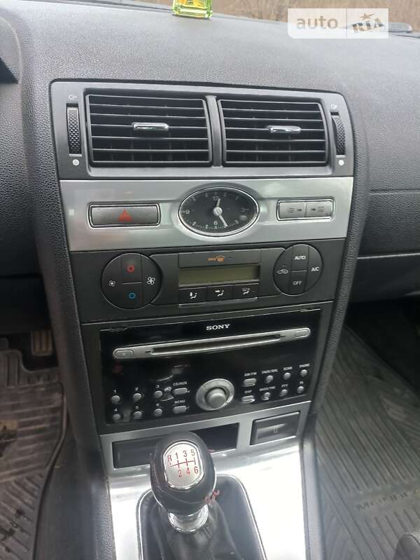 Лифтбек Ford Mondeo 2006 в Краматорске