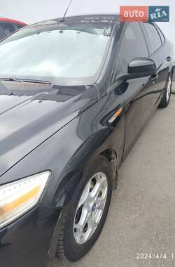 Седан Ford Mondeo 2010 в Киеве