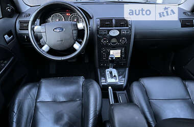 Лифтбек Ford Mondeo 2003 в Ужгороде