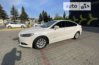 Седан Ford Mondeo 2014 в Івано-Франківську