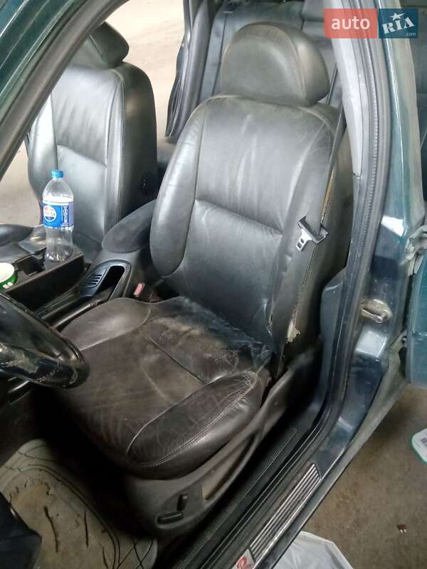 Седан Ford Mondeo 1996 в Львове