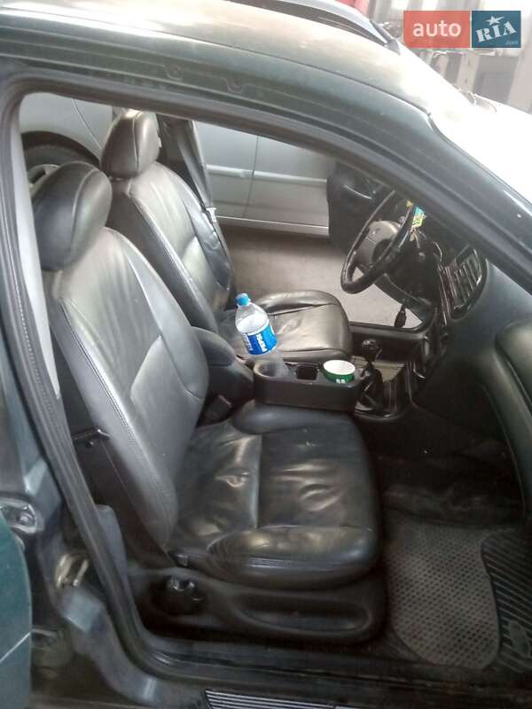 Седан Ford Mondeo 1996 в Львове