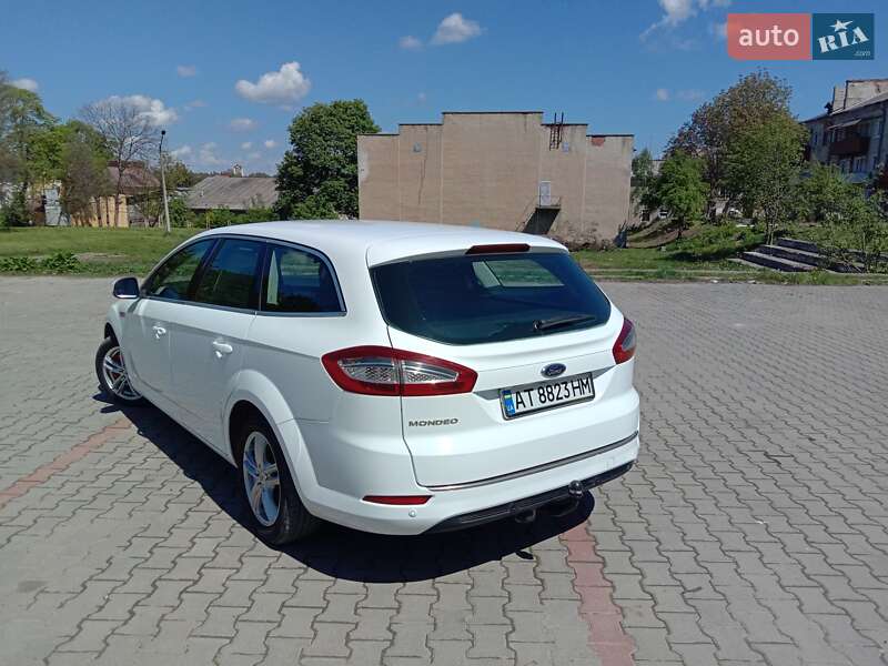Универсал Ford Mondeo 2012 в Городенке