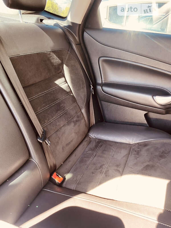 Седан Ford Mondeo 2010 в Чернигове фото 9 Седан Ford Mondeo 2010 в Чернигове
