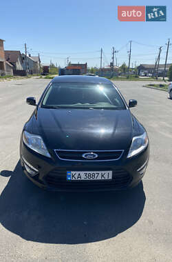 Седан Ford Mondeo 2012 в Буче
