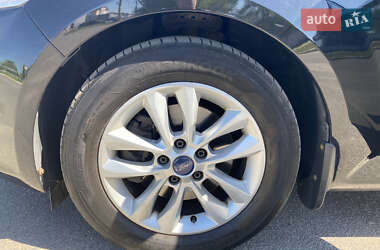 Седан Ford Mondeo 2012 в Буче