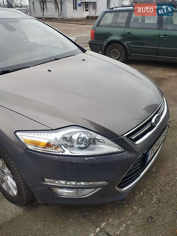 Універсал Ford Mondeo 2013 в 