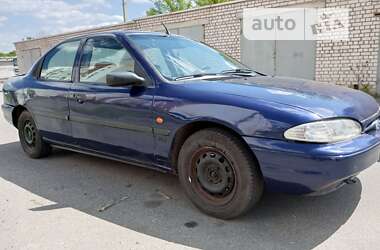 Седан Ford Mondeo 1993 в Харкові