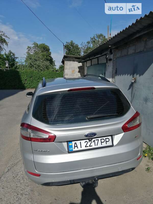 Універсал Ford Mondeo 2011 в Рокитному