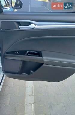 Лифтбек Ford Mondeo 2018 в 