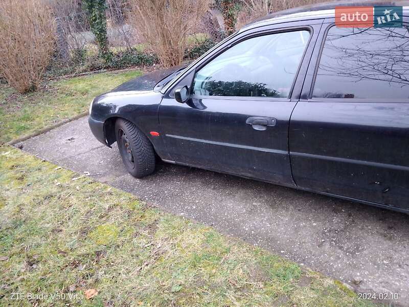 Ліфтбек Ford Mondeo 1998 в Харкові