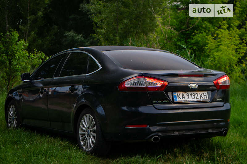Седан Ford Mondeo 2010 в Киеве