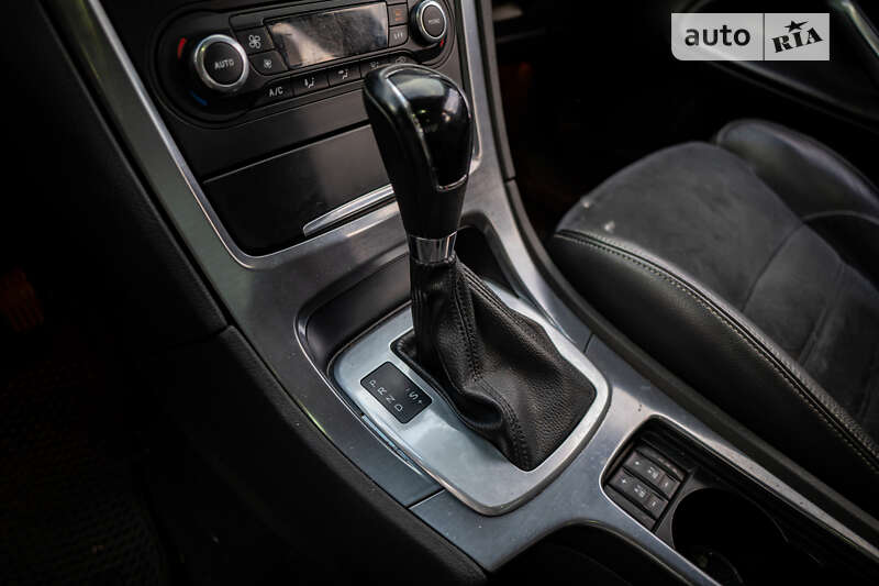 Седан Ford Mondeo 2010 в Киеве