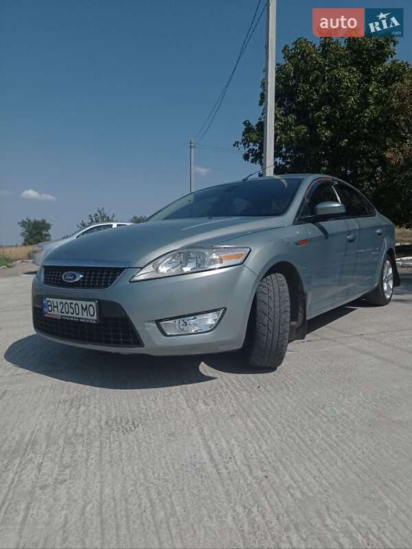 Седан Ford Mondeo 2007 в Овидиополе
