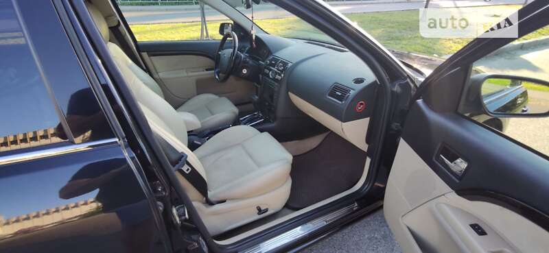 Лифтбек Ford Mondeo 2006 в Чернигове