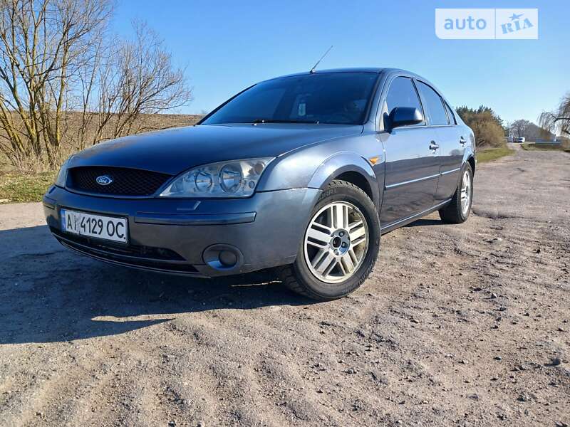 Ліфтбек Ford Mondeo 2003 в Теофіполі