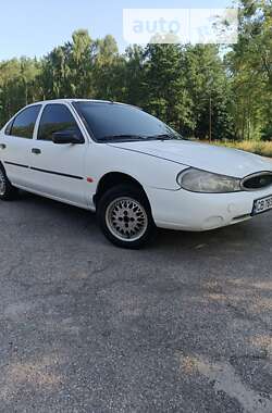 Седан Ford Mondeo 1996 в Корюковке