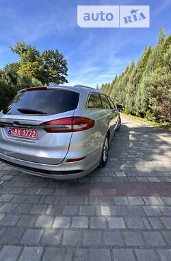 Лифтбек Ford Mondeo 2020 в Самборе