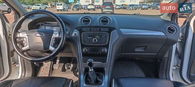 Універсал Ford Mondeo 2012 в Житомирі