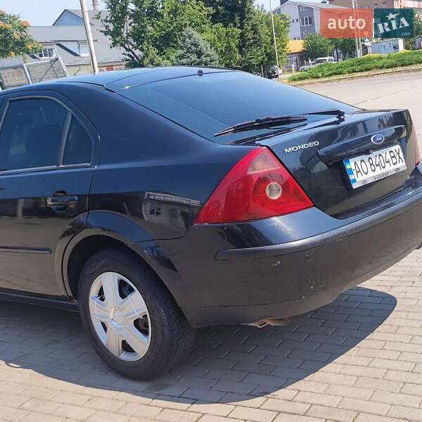 Седан Ford Mondeo 2001 в Мукачево