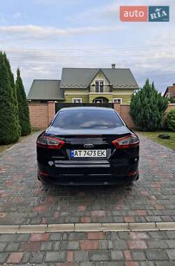 Седан Ford Mondeo 2012 в 