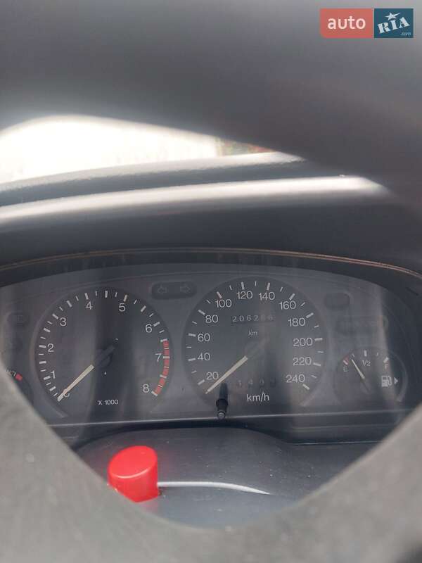 Седан Ford Mondeo 1994 в Львове