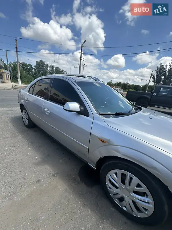 Ford Mondeo 2000