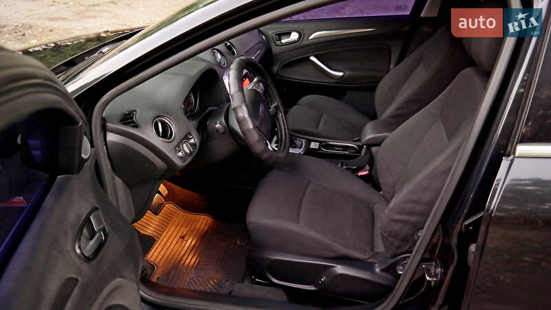 Седан Ford Mondeo 2010 в Одессе