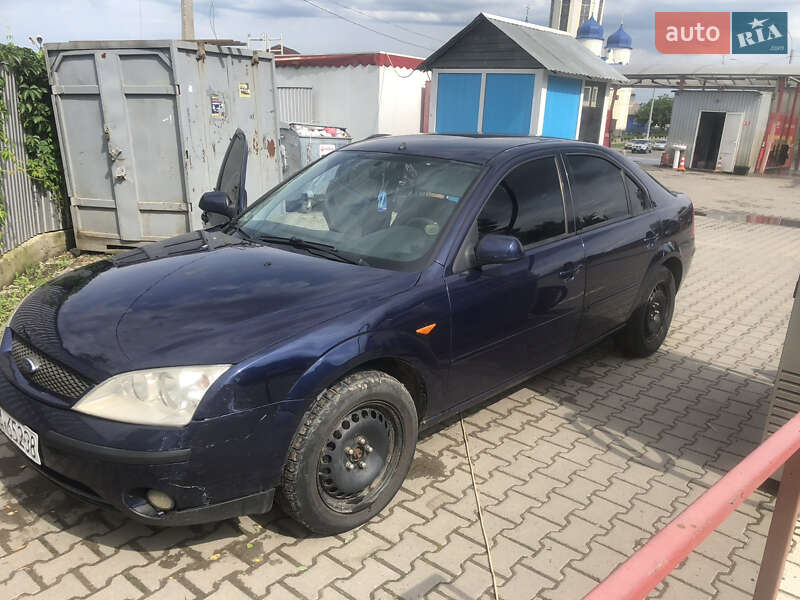 Лифтбек Ford Mondeo 2001 в Черновцах