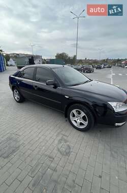Седан Ford Mondeo 2004 в 