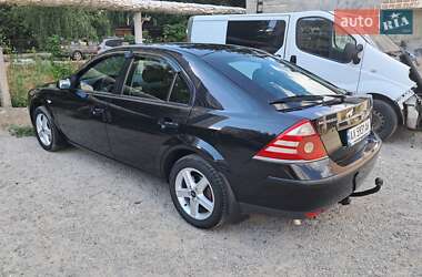 Лифтбек Ford Mondeo 2006 в 